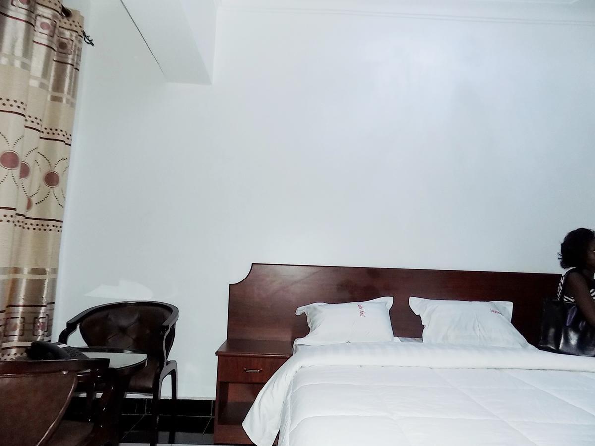Sunrise Hotel Kampala Luaran gambar