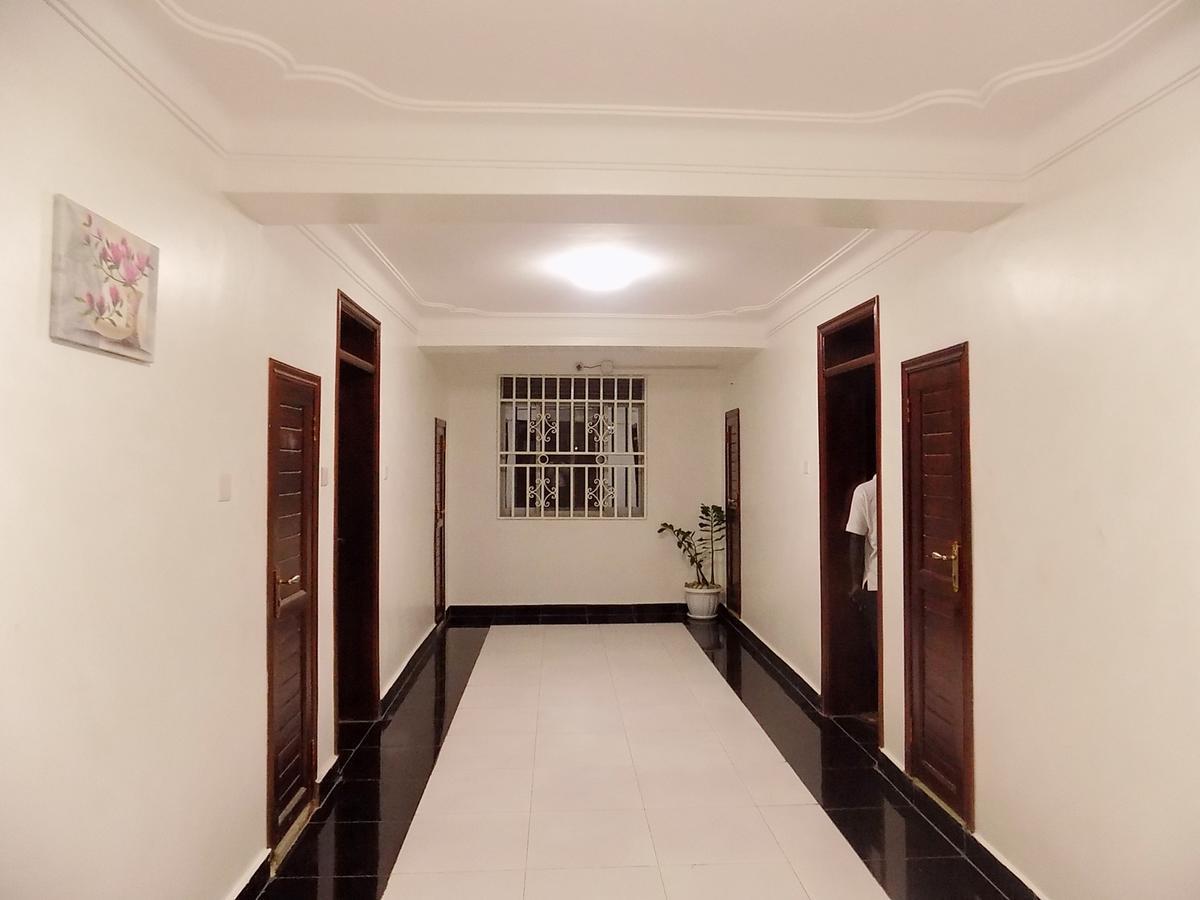 Sunrise Hotel Kampala Luaran gambar