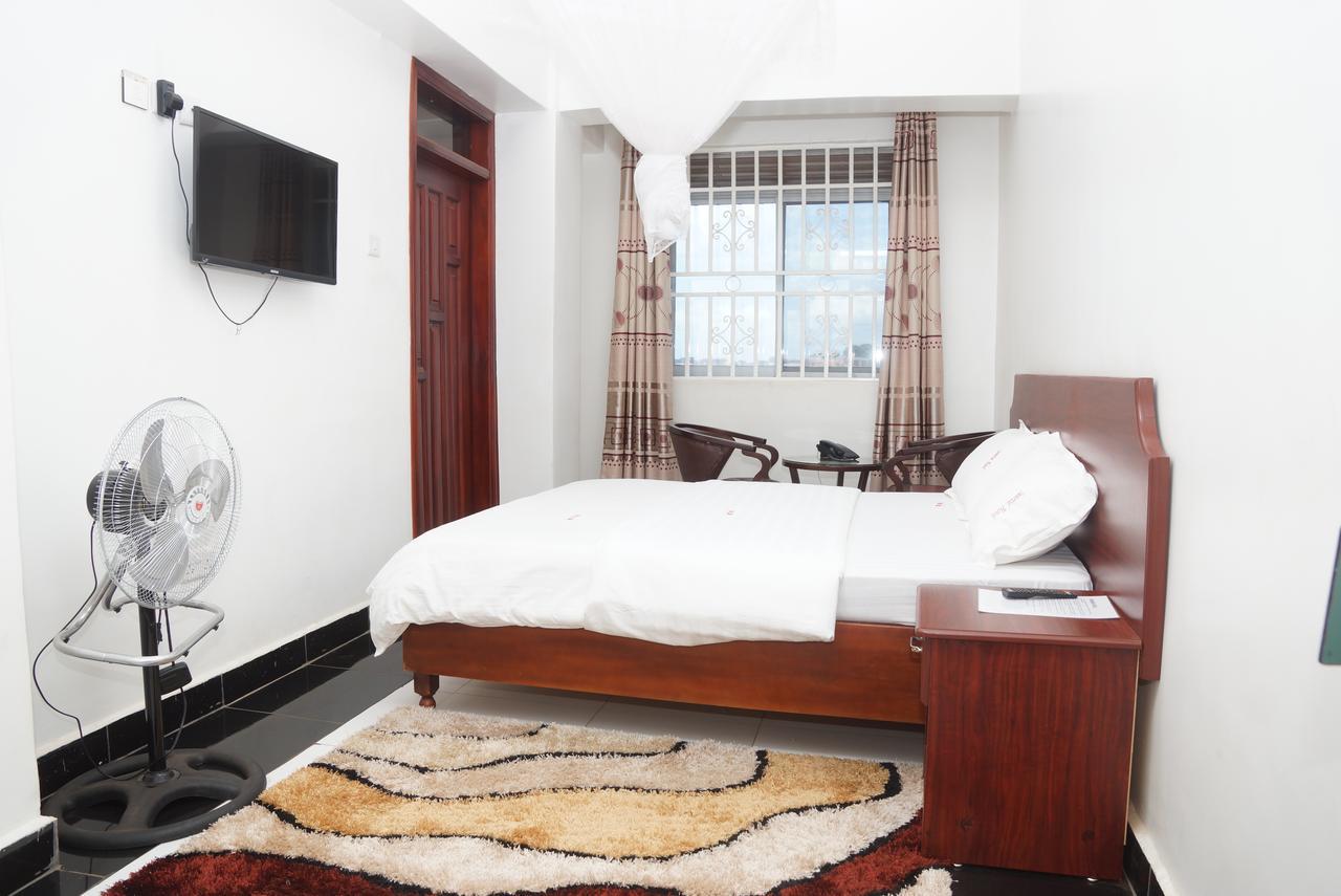 Sunrise Hotel Kampala Luaran gambar