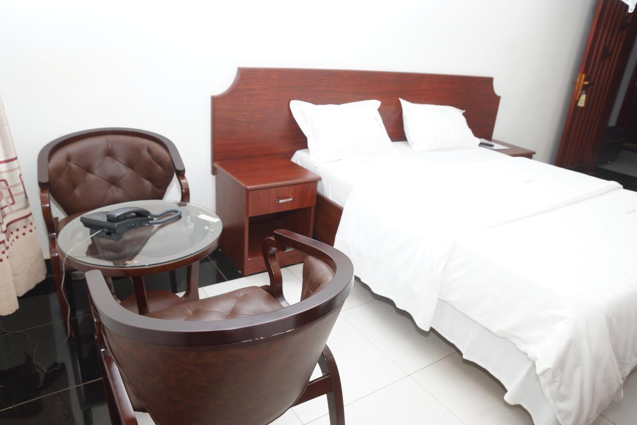 Sunrise Hotel Kampala Luaran gambar