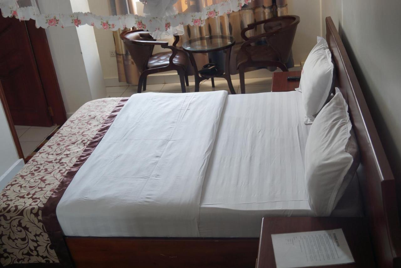 Sunrise Hotel Kampala Luaran gambar