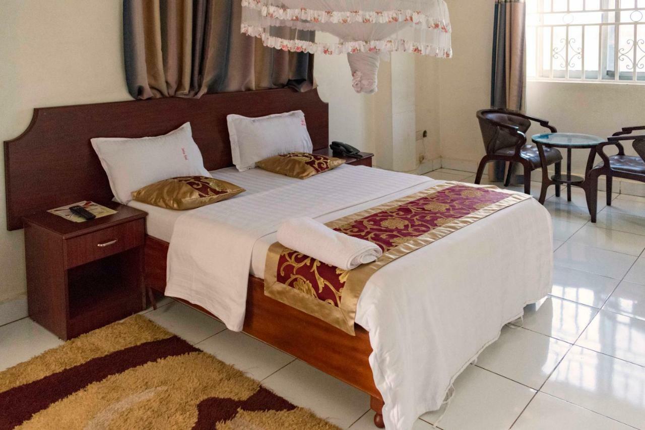 Sunrise Hotel Kampala Luaran gambar