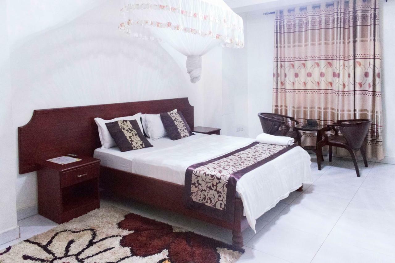 Sunrise Hotel Kampala Luaran gambar