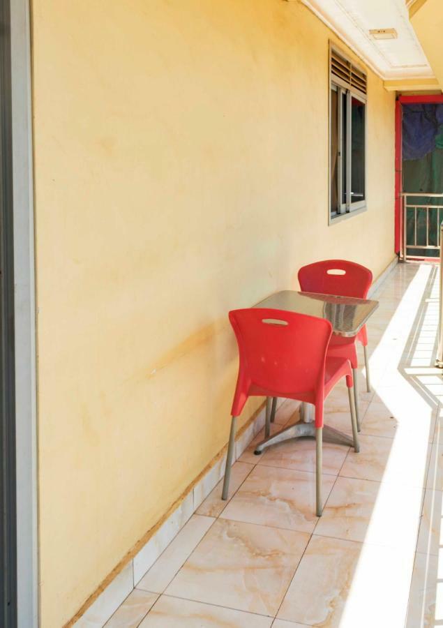 Sunrise Hotel Kampala Luaran gambar
